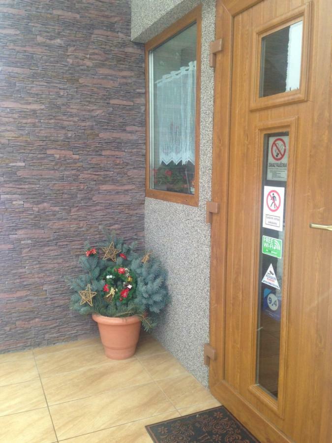 Guest House Fleurs Liptovský Mikuláš Exterior foto